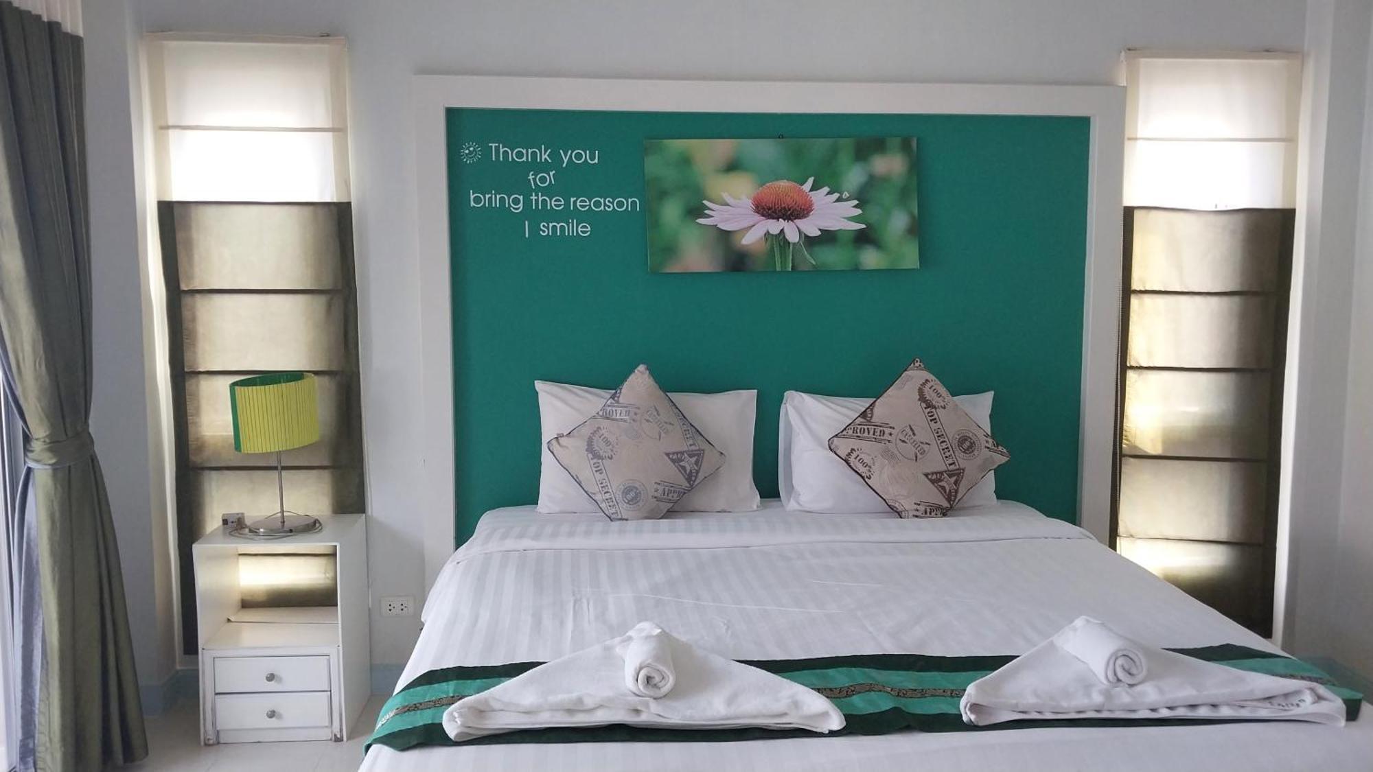 Phuket Racha Kata Homestay Eksteriør bilde