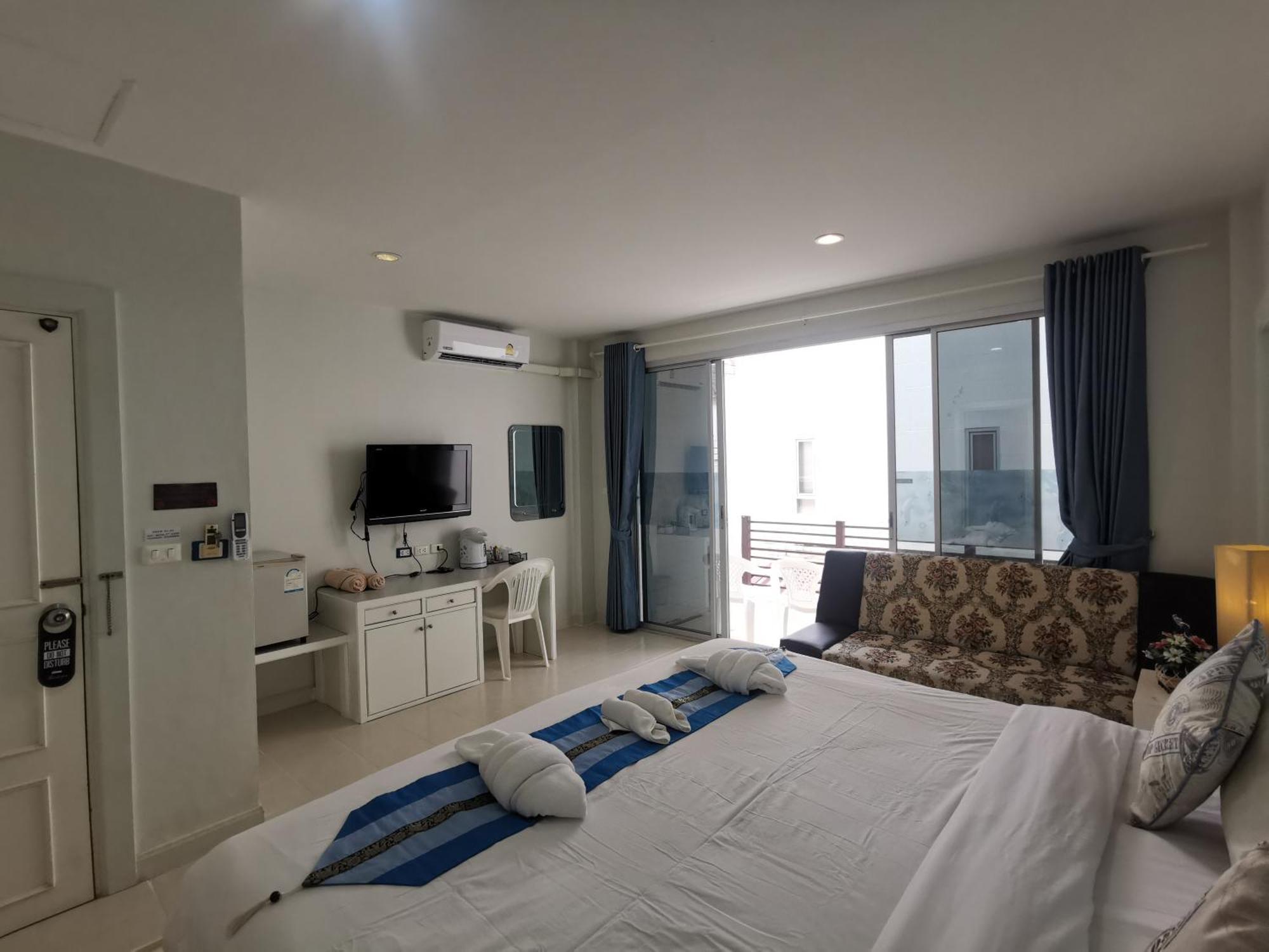 Phuket Racha Kata Homestay Eksteriør bilde