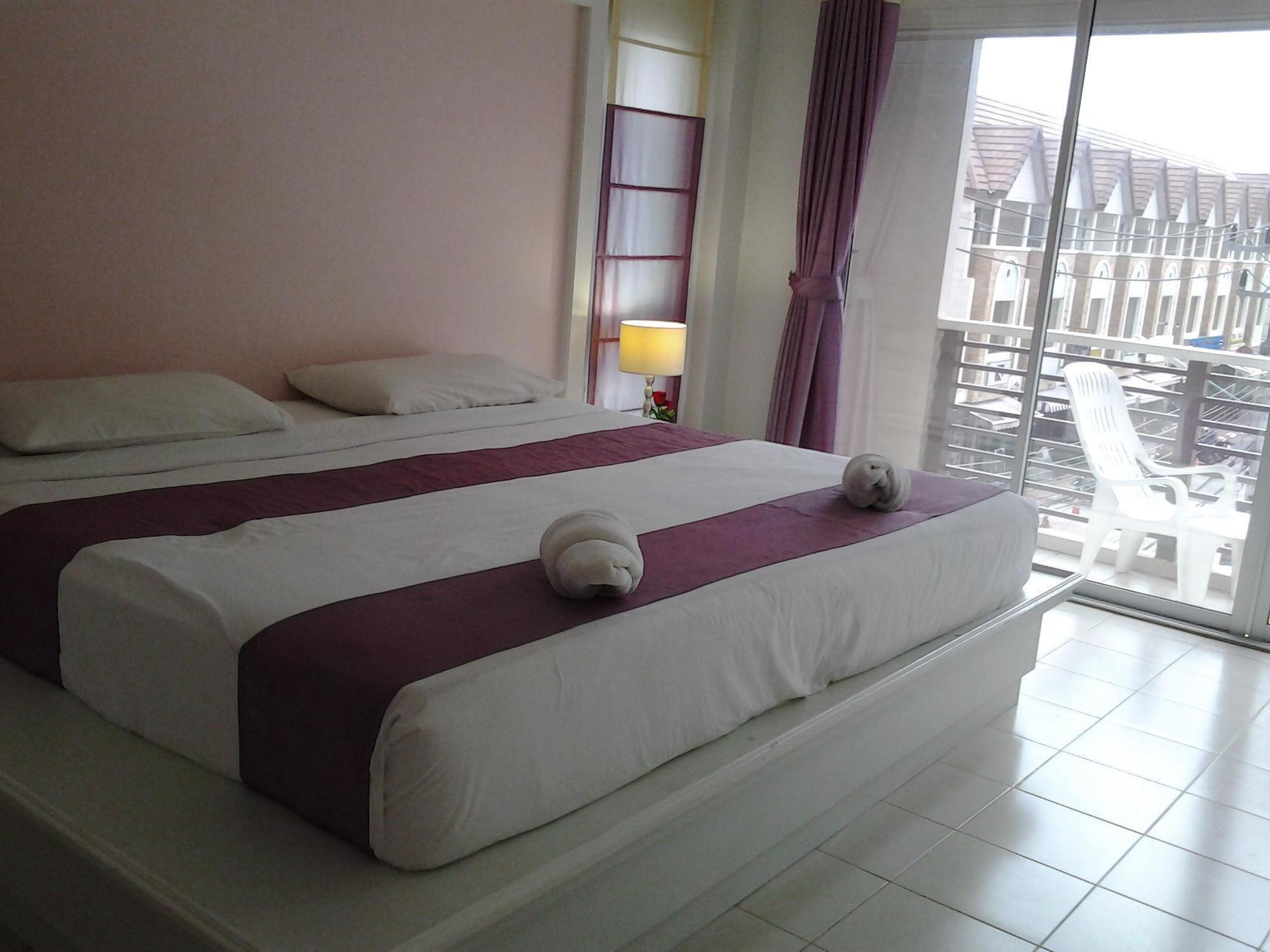 Phuket Racha Kata Homestay Eksteriør bilde