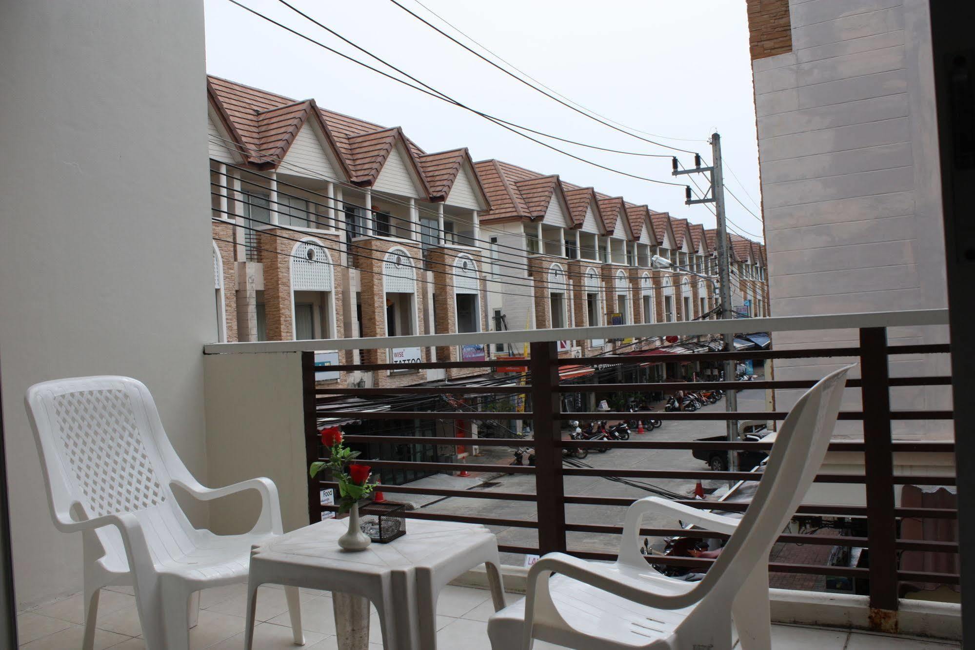 Phuket Racha Kata Homestay Eksteriør bilde