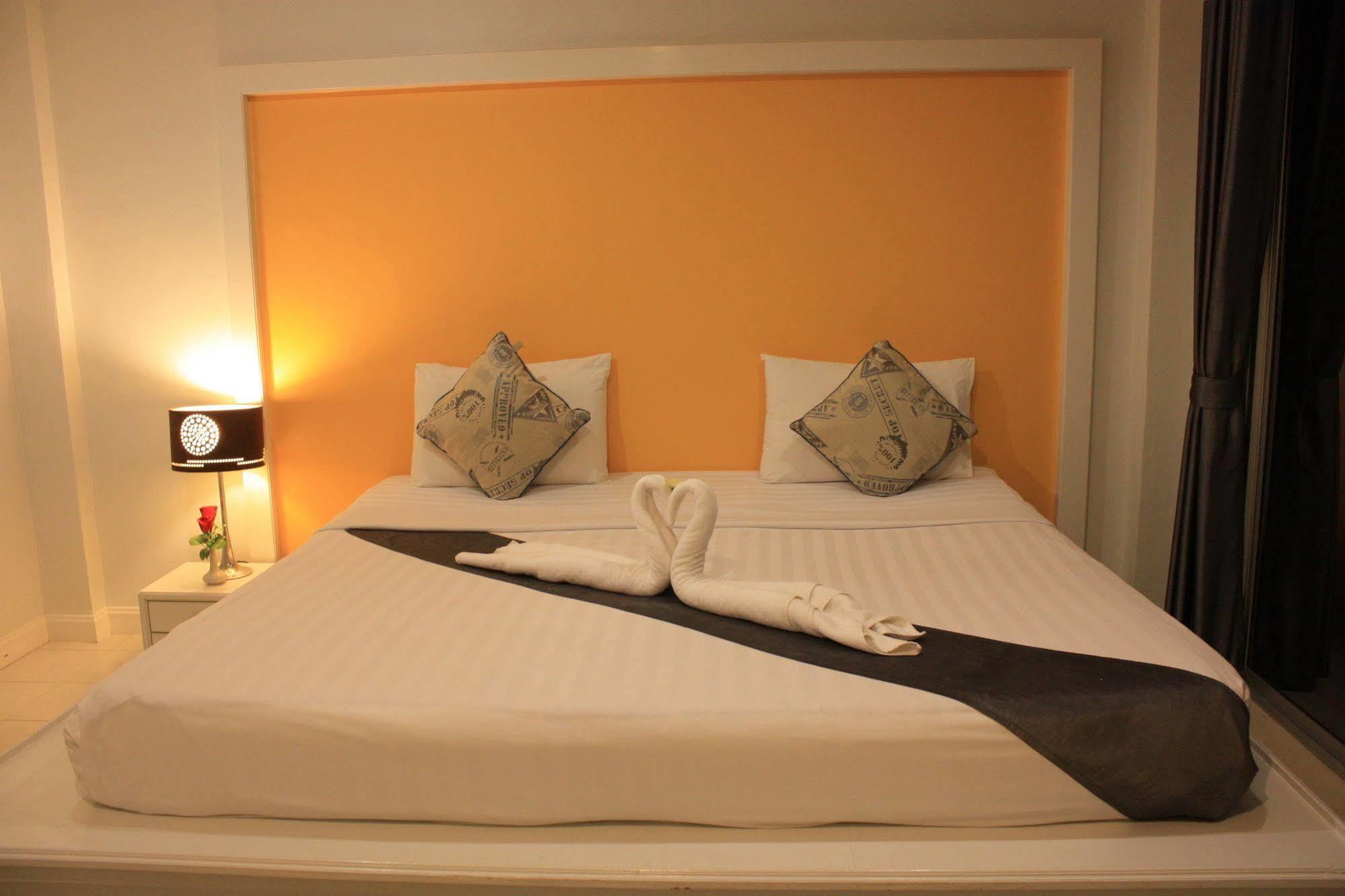 Phuket Racha Kata Homestay Eksteriør bilde