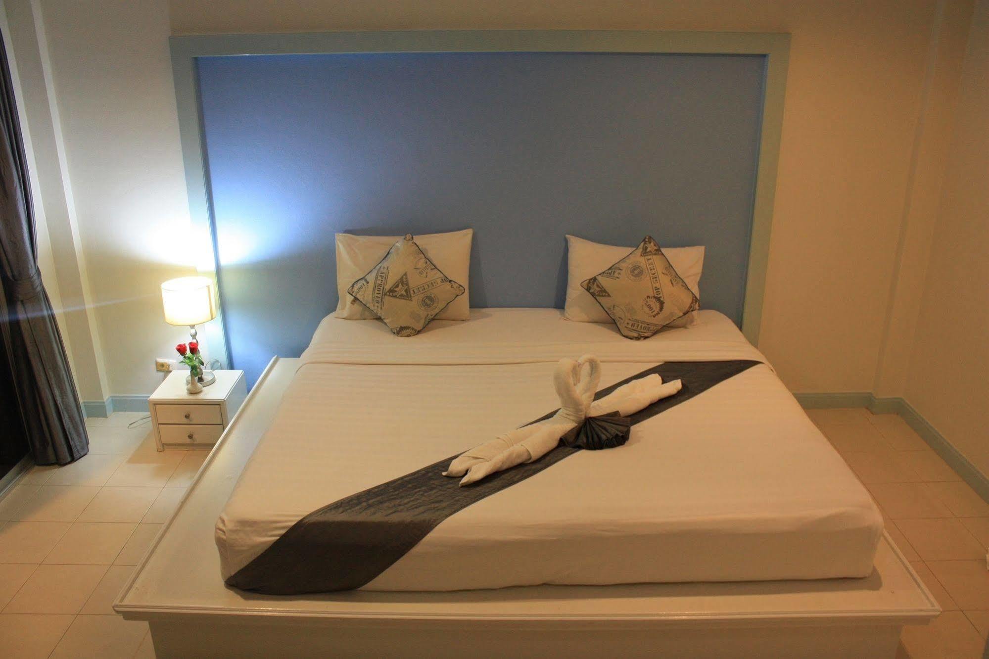 Phuket Racha Kata Homestay Eksteriør bilde